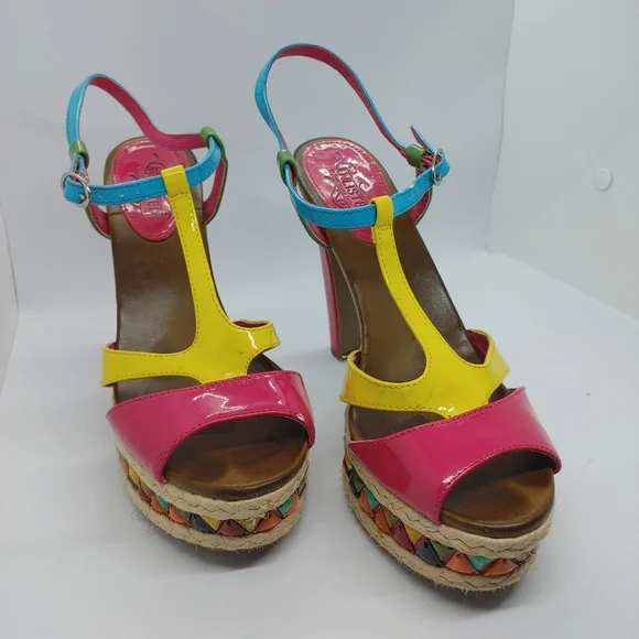 Kenneth Cole Multi-Coloured Heels - Picture 7 of 13